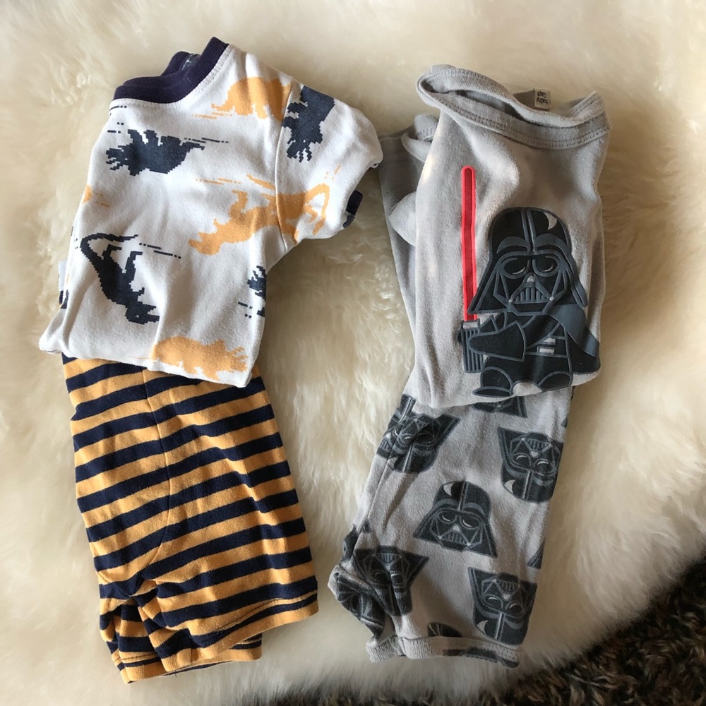 Baby Gap 4T pajama bundle